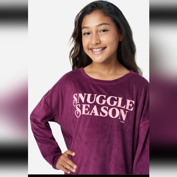 Graphic and Patterned Pajama set - Picture 3 of 4